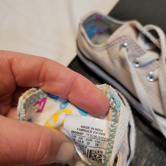 Converse All Star shoes, kids. Light pink/cream color (see pics) girls size 13 - Picture 8 of 9